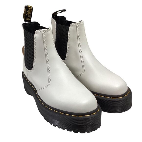 Dr Martens Boots Women 7 Men 6 White Black 2976 Quad Chelsea Leather Shoes NEW - Picture 1 of 10
